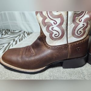 Ariat Women's Quickdraw Western Boots - Square Toe 8.5B